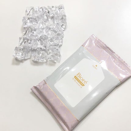 メイクの上からリフレッシュシート うるおいしっとりタイプ/ビオレ/フェイスシートを使ったクチコミ(2枚目)