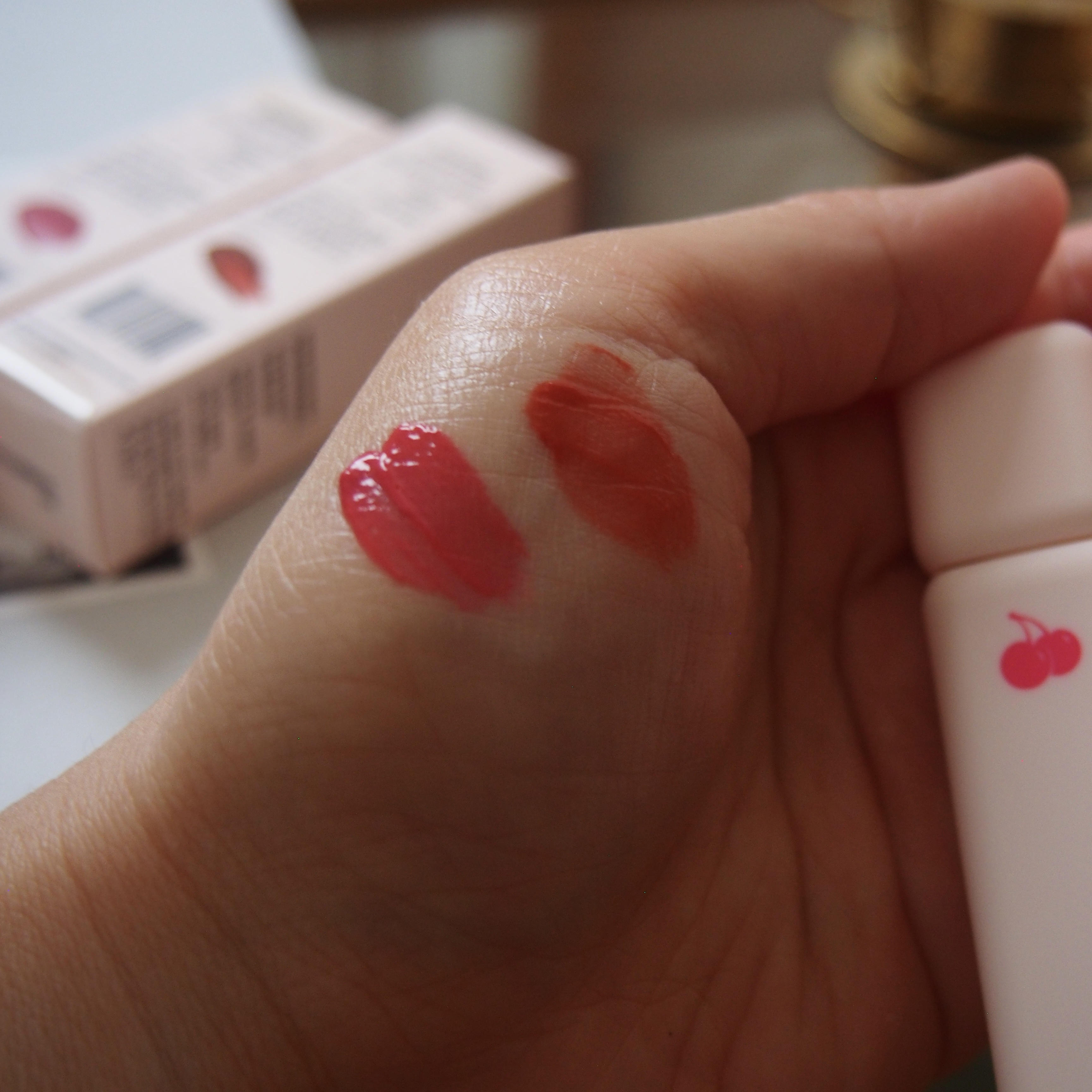 チューインガムベルベットティント/KIRSH(キルシー)/リップティントを使ったクチコミ（3枚目）