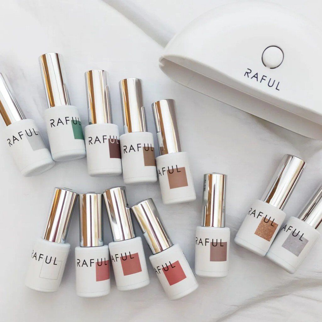 ジェルネイル / RAFUL