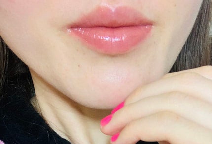 DHC モイストエッセンスリップのクチコミ「顎が小さくて狭く、口が小さいのがコンプレックスだけど、
モイストエッセンスリップ、特にRS0.....」(1枚目)