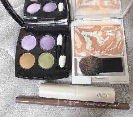 レ キャトル オンブル 394 / CHANEL(シャネル) | LIPS レ キャトル オンブル 394 / CHANEL(シャネル) | LIPS