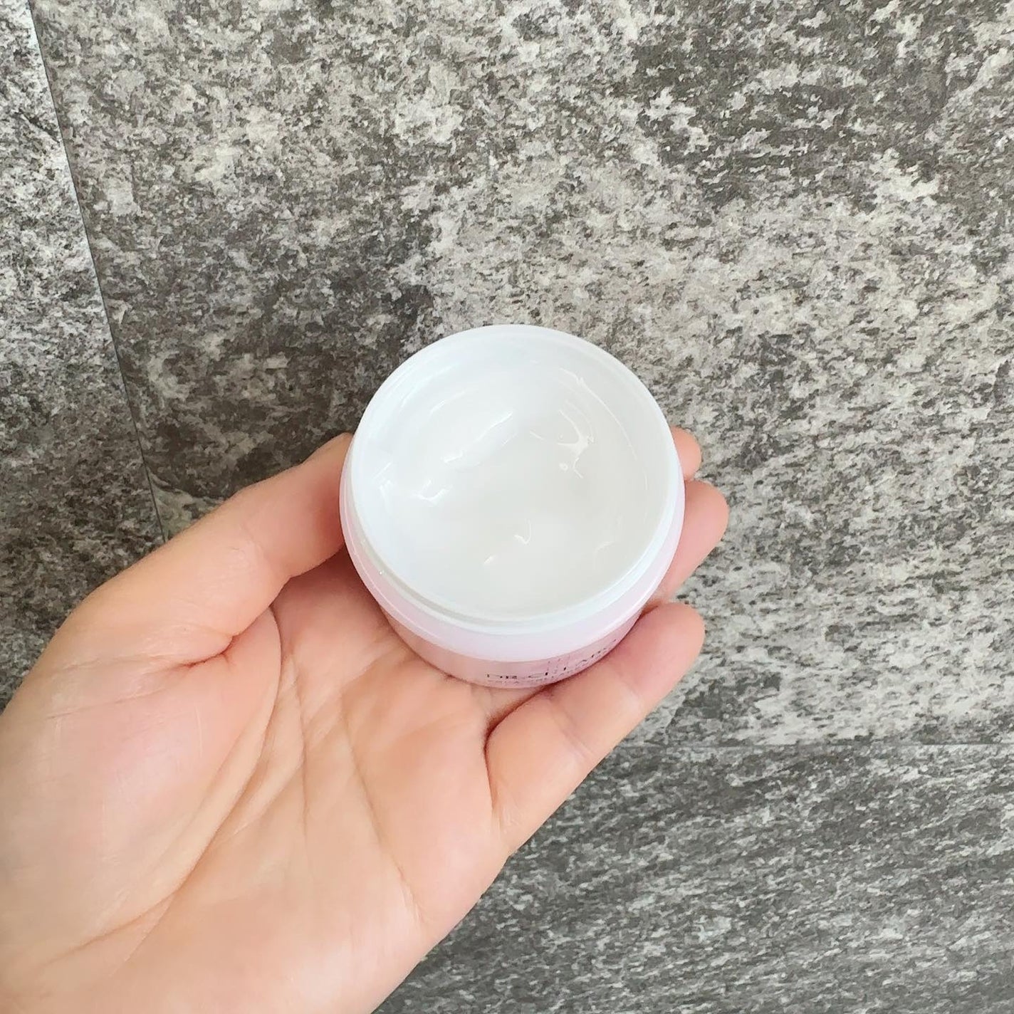 çŸçŽ on LIPS ãðððãã¯ã¿ãŒã·ãŒã©ãåã®ææèã«ç¹åããåç²§æ°Žãšã²ã«âšâ¡@d..ãïŒ3æç®ïŒ