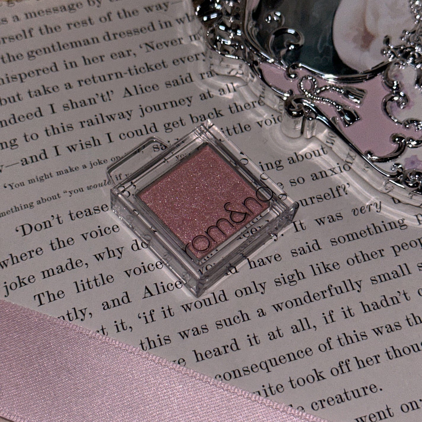 スライドインシングル/rom&nd/単色アイシャドウを使ったクチコミ(5枚目)