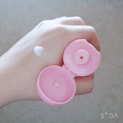 ハンドクリーム ピュアシャンプーの香り/フィアンセ/ハンドクリームを使ったクチコミ(3枚目)