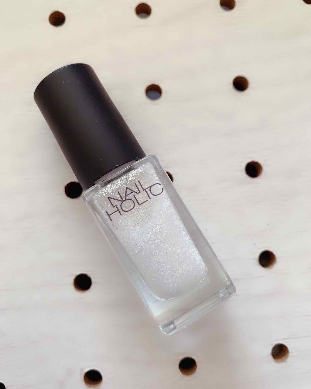 ネイルホリック Aurora Glitter/ネイルホリック/マニキュアを使ったクチコミ(2枚目)