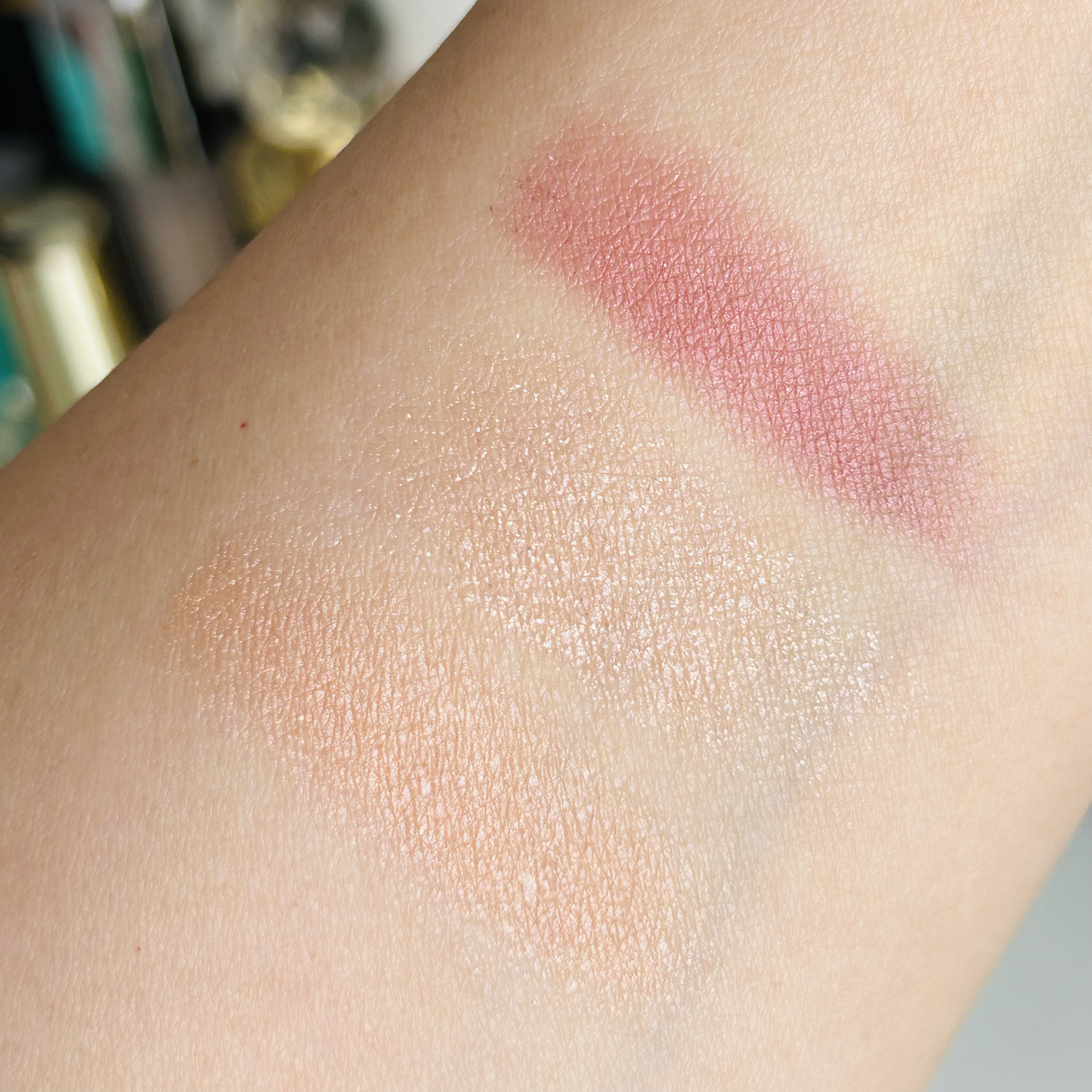 ジューシーピュアアイズ/キャンメイク/アイシャドウパレットを使ったクチコミ（3枚目）