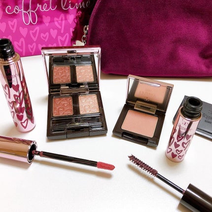 あきな on LIPS 「今年の大本命!エレガンスコフレリメレンス2021.11.18発..」(1枚目)