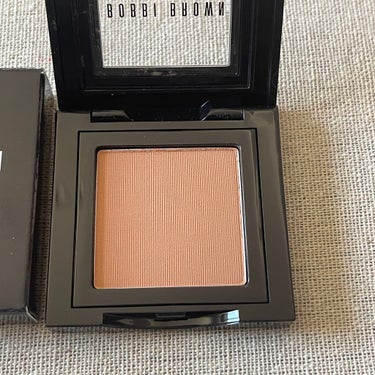 アイシャドウ　 14 トースト/BOBBI BROWN/パウダーアイシャドウを使ったクチコミ（2枚目）