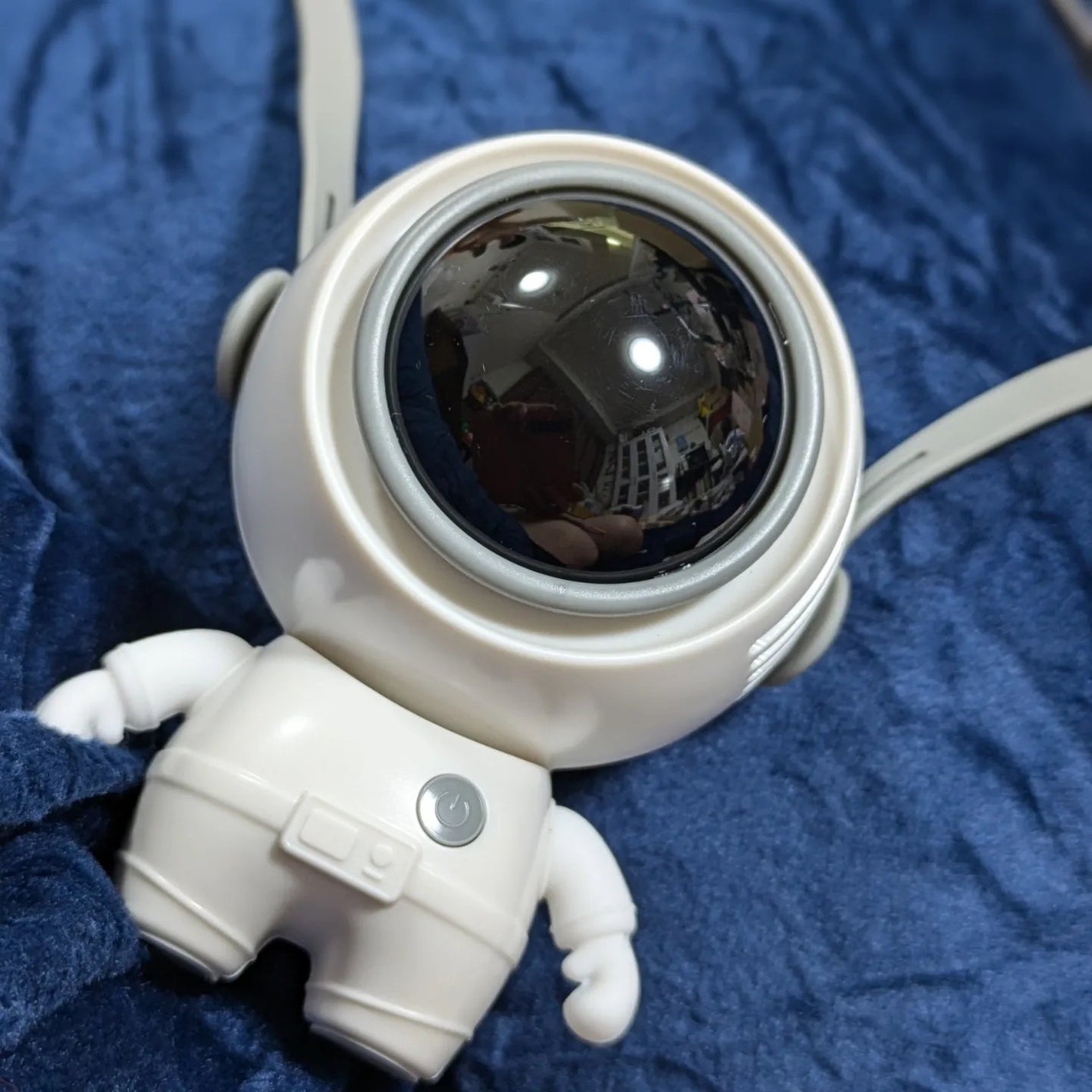 真紅 on LIPS 「宇宙飛行士の形のポータブルファンをお試しさせて頂きました。こち..」(2枚目)