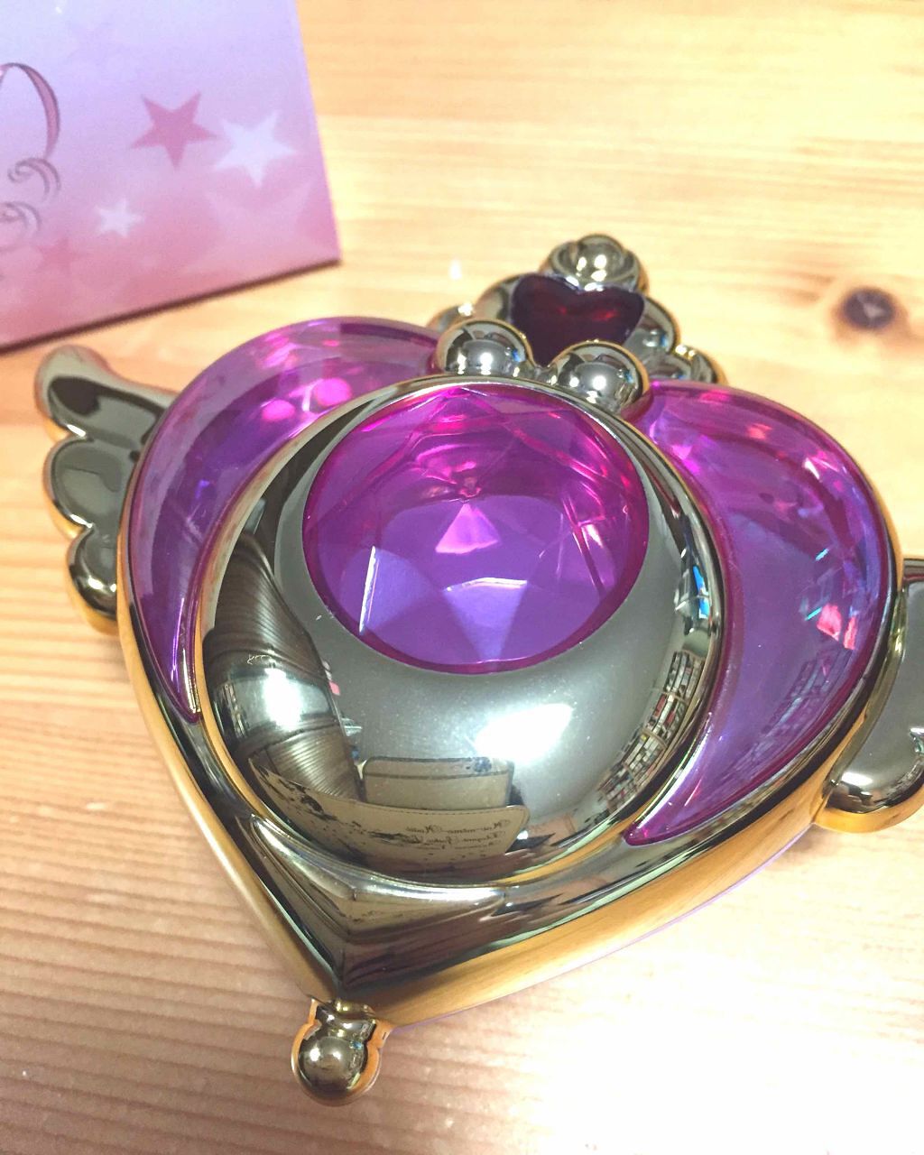 ミラクルロマンス クライシスムーンチークのクチコミ「コスメと思えない可愛い見た目！
使うのが勿体ない💕..」（1枚目）