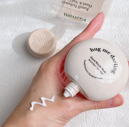 パフューマリー ハンド&ネイルクリーム デューイアルテミシア 50ml/カミール/ハンドクリームを使ったクチコミ(5枚目)