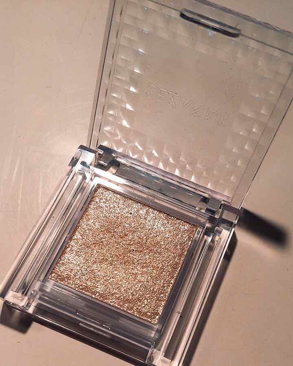 ayana on LIPS 「セザンヌのシングルカラーアイシャドウ04いつもラメ買う時失敗し..」(2枚目)