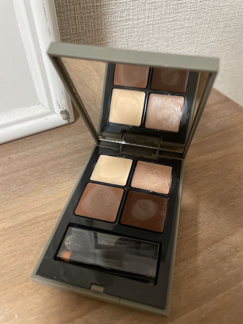 アイディメンショナルクアッドパレット/THREE/ジェル・クリームアイシャドウを使ったクチコミ(1枚目)