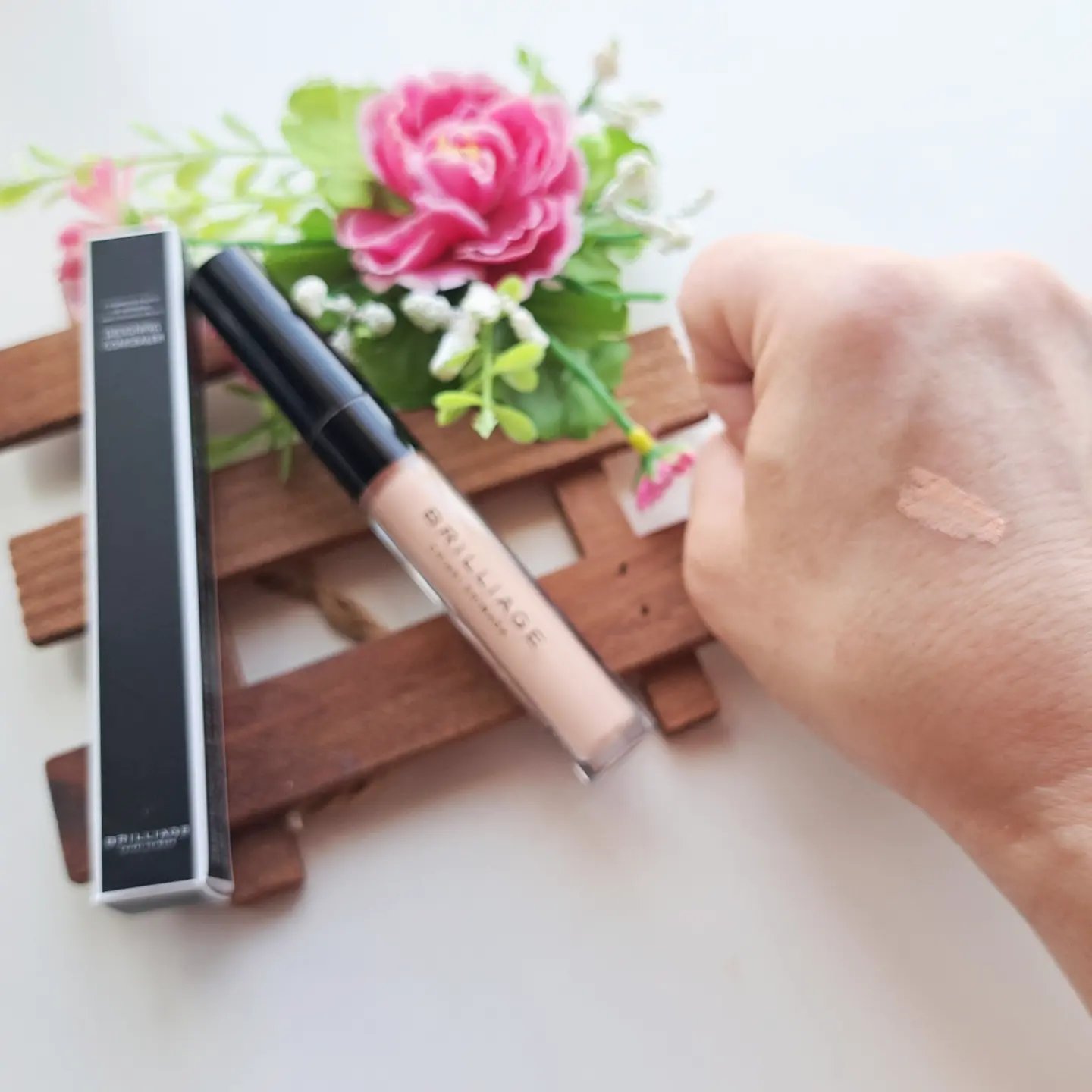 デザイニング コンシーラー 01 ライトオークル/ブリリアージュ/リキッドコンシーラーを使ったクチコミ（3枚目）