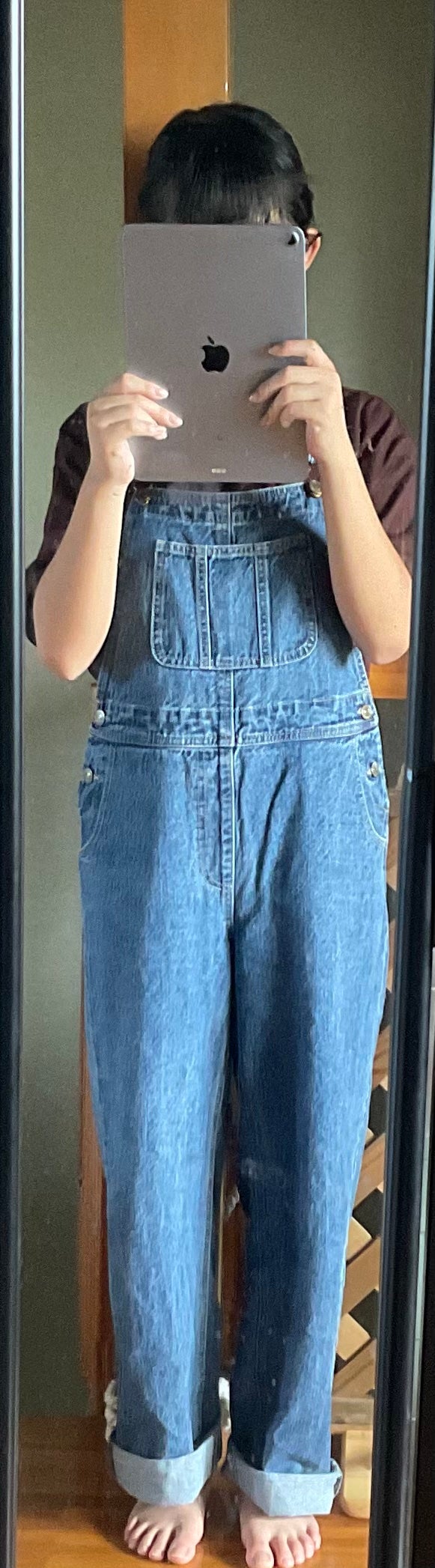 桜田苺花 on LIPS 「小学生6年生の1週間コーデ(土曜日)オーバーオールにブラウンの..」(1枚目)