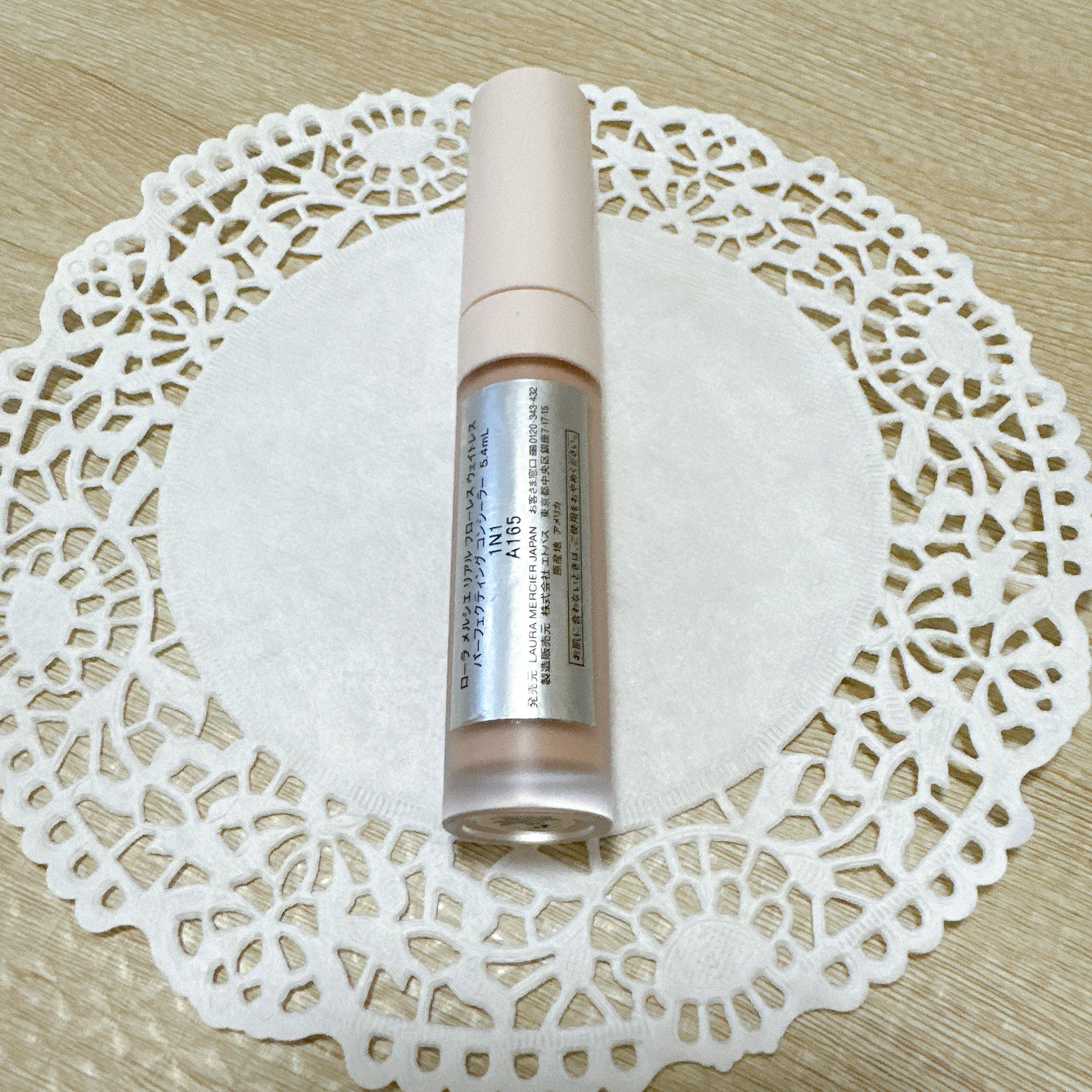 リアル フローレス ウェイトレス パーフェクティング コンシーラー 1N1/ローラ メルシエ/リキッドコンシーラーを使ったクチコミ（3枚目）