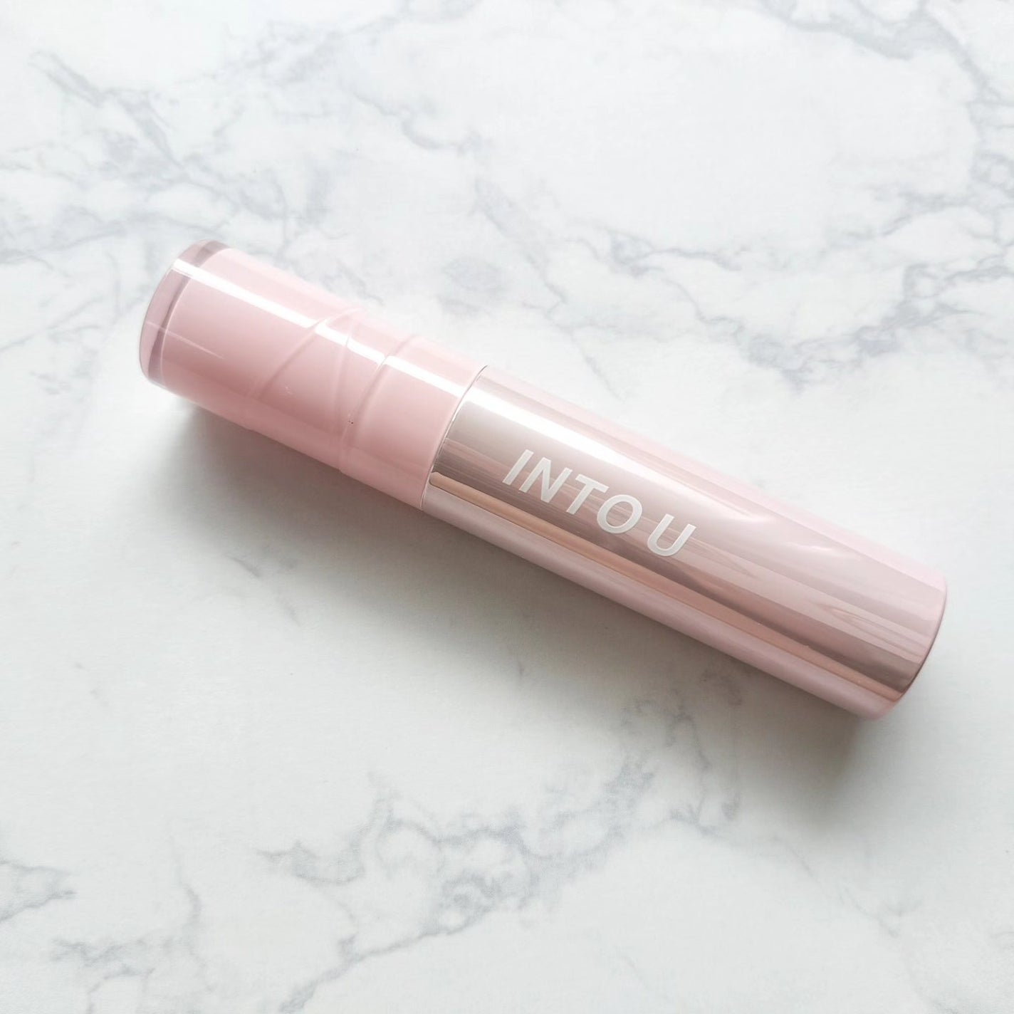 ジューシーパンピンググロス/INTO U/リップグロスを使ったクチコミ(2枚目)