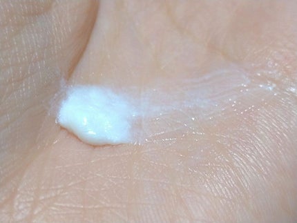 uka ウカシャンプー/ウカヘアトリートメント ウェイクアップ!のクチコミ「ウカ ヘアトリートメント ウェイクアップ
〜軽い仕上がりでハリコシに特化したミルクタイプ〜
(.....」(3枚目)