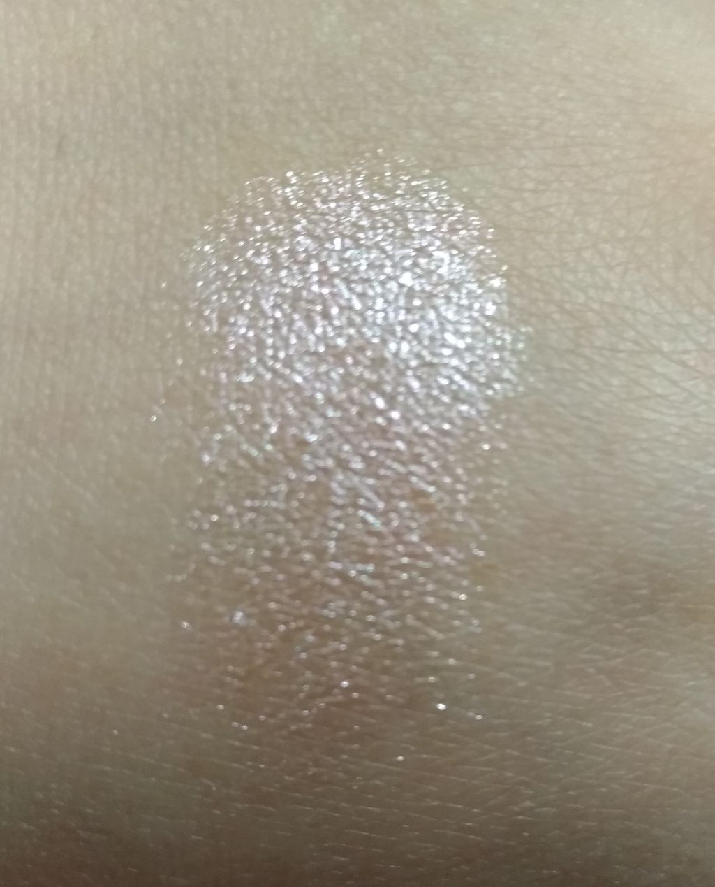 プリズムインアイズ/ETUDE/単色アイシャドウを使ったクチコミ（2枚目）