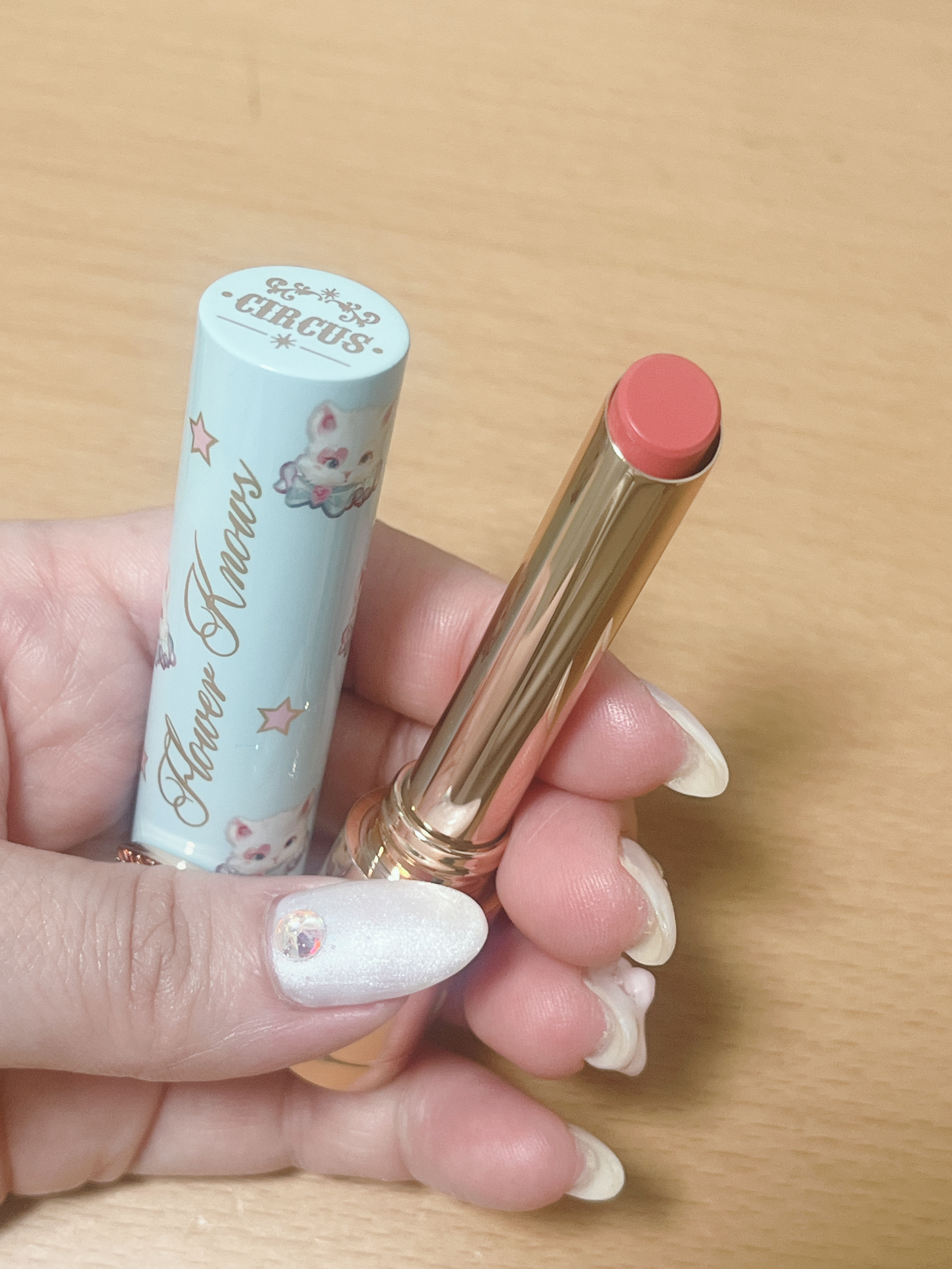 サーカスシリーズ グロッシーリップスティック /FlowerKnows/口紅を使ったクチコミ（2枚目）