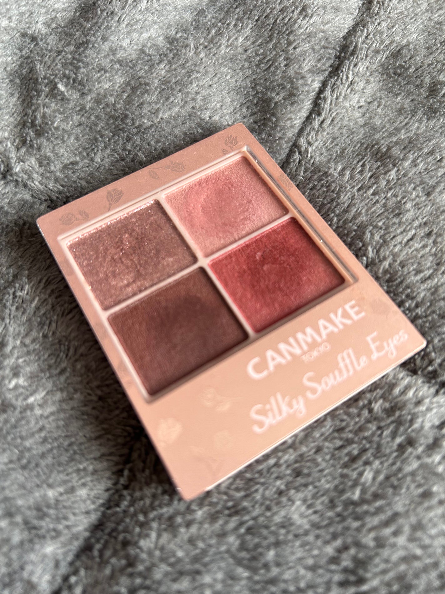 シルキースフレアイズ(マットタイプ)/キャンメイク/アイシャドウパレットを使ったクチコミ(1枚目)
