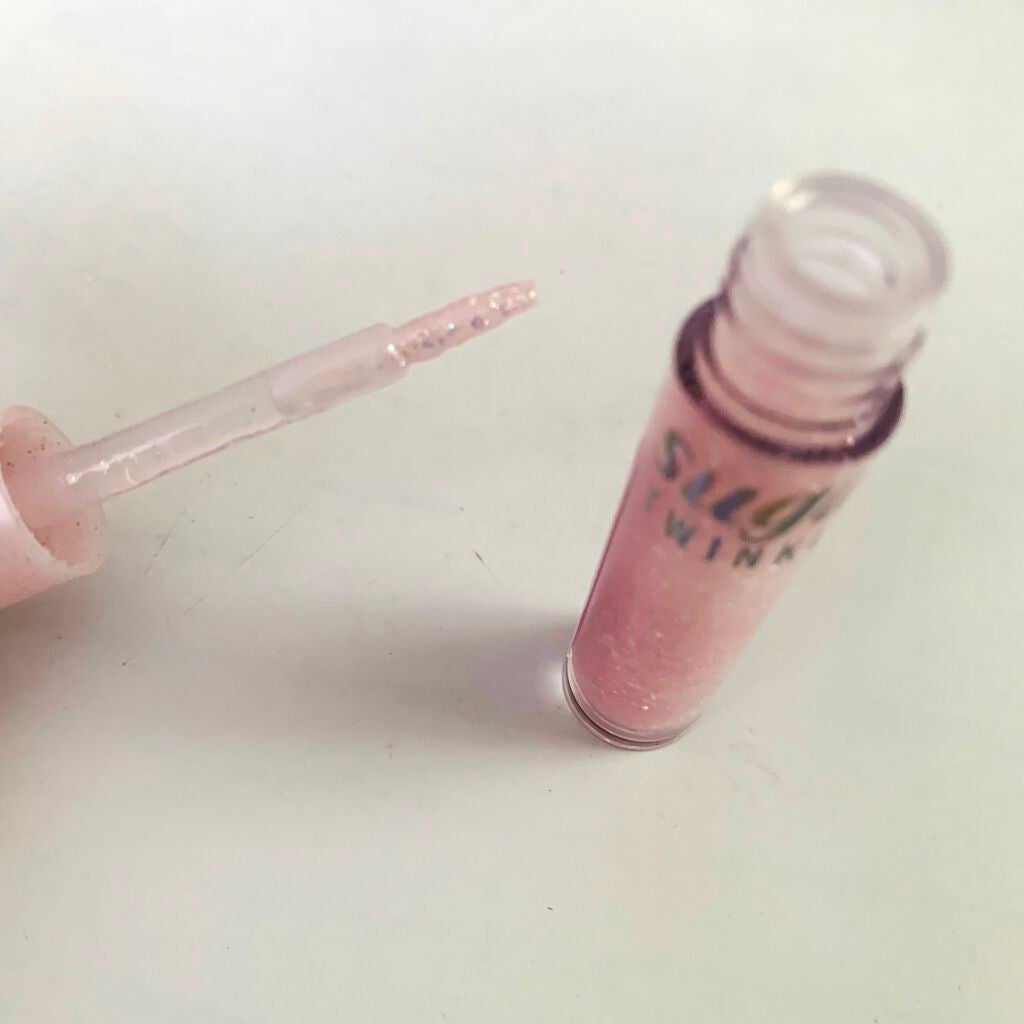 シュガー トゥインクル リキッド グリッター/PERIPERA/グリッターを使ったクチコミ(3枚目)