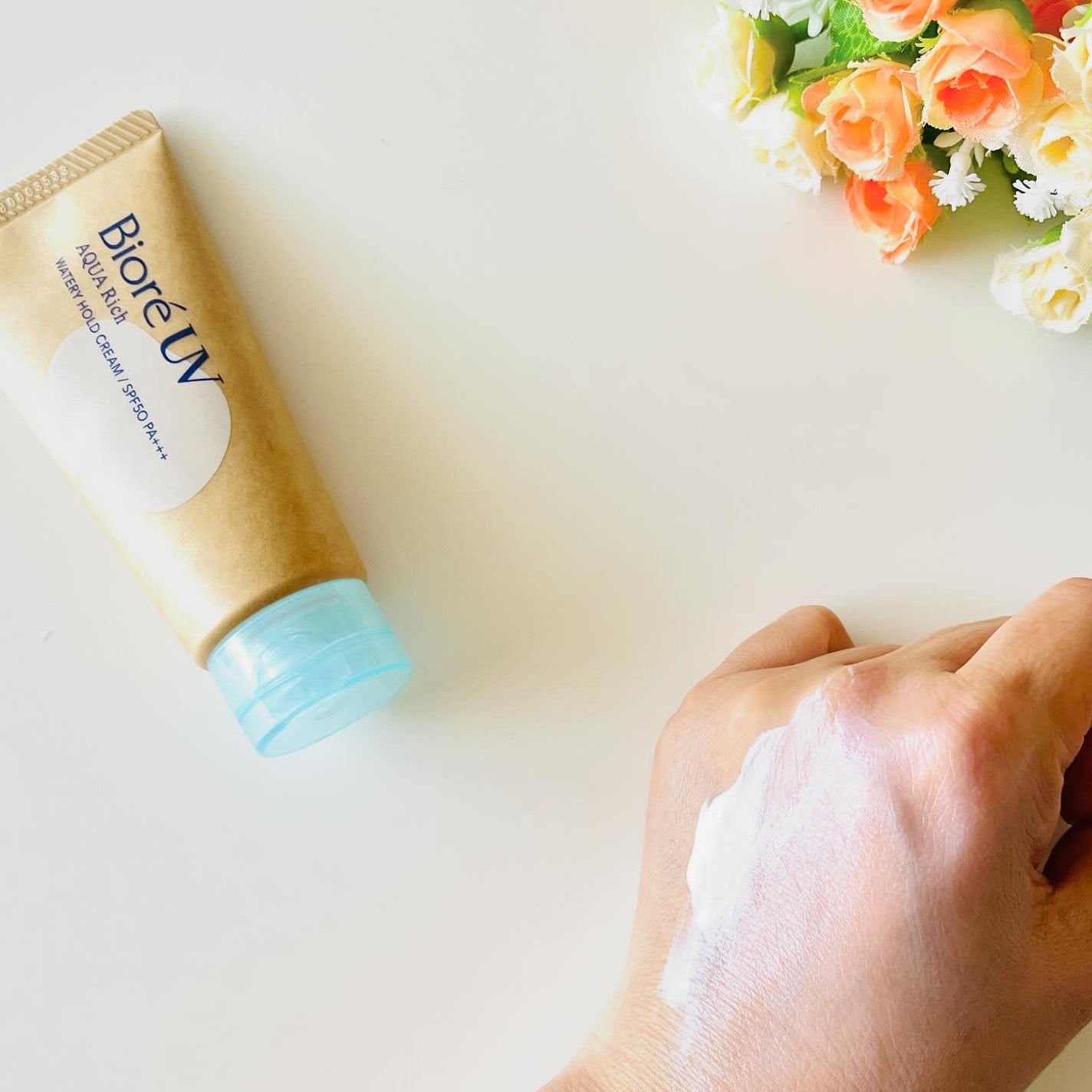 ビオレUV アクアリッチ ウォータリーホールドクリーム(水肌記憶UV)/ビオレ/日焼け止めクリームを使ったクチコミ(4枚目)