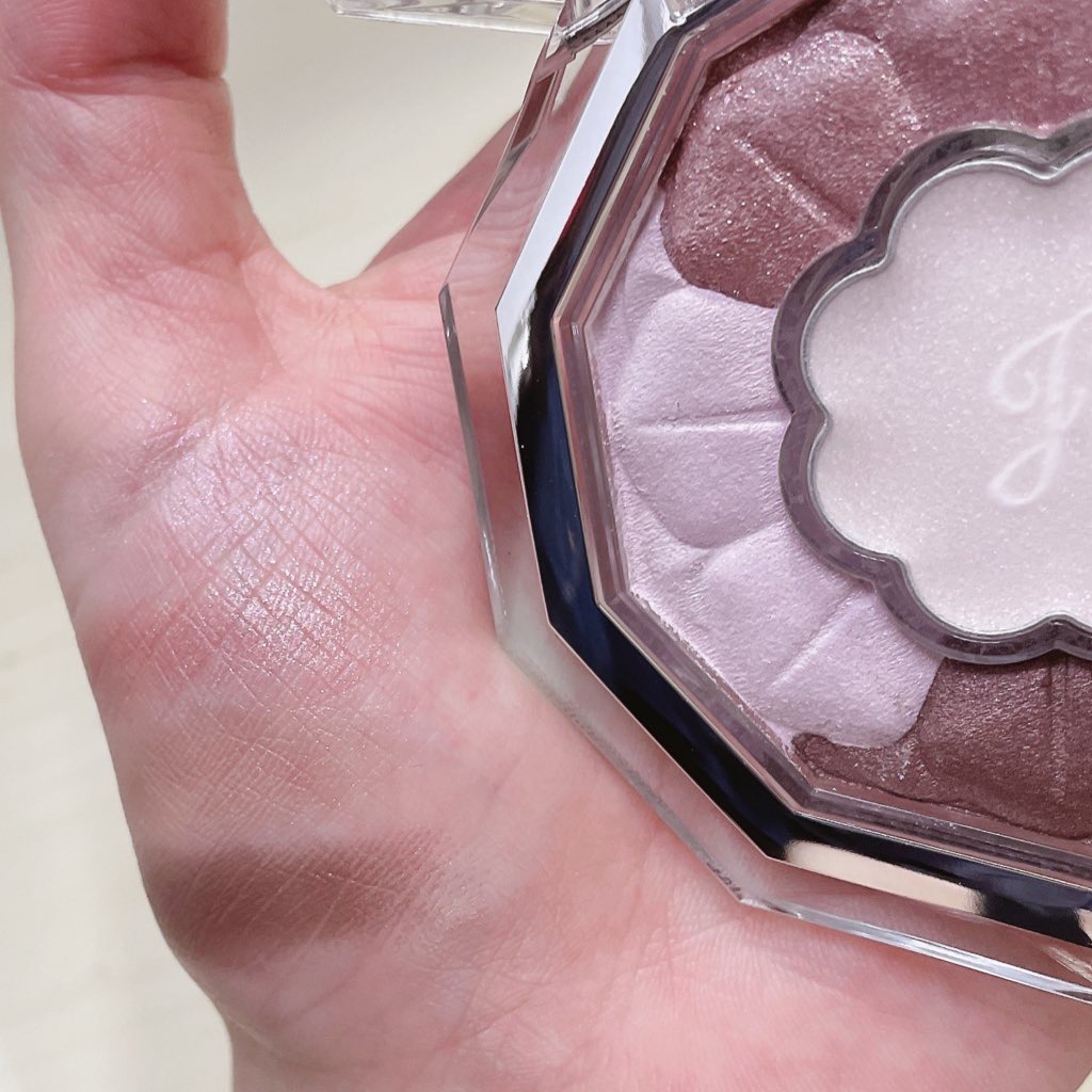 ジルスチュアート ブルームクチュール アイズ/JILL STUART/アイシャドウパレットを使ったクチコミ（2枚目）