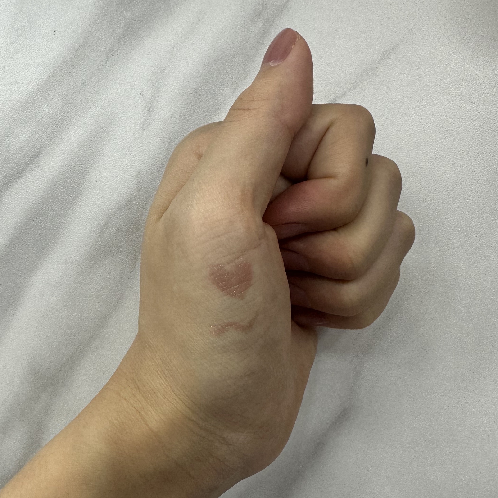 リキッドアイライナー ビジューグリッターエディション/ラブ・ライナー/リキッドアイライナーを使ったクチコミ（2枚目）