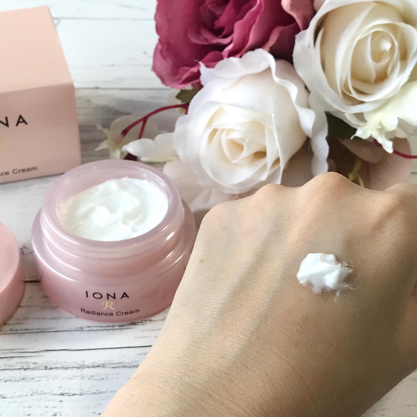 イオナR ラディアンス クリーム/イオナR (イオナアール)/フェイスクリームを使ったクチコミ（3枚目）