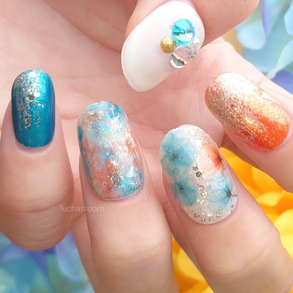 カラフルネイルズ/キャンメイク/マニキュアを使ったクチコミ(5枚目)