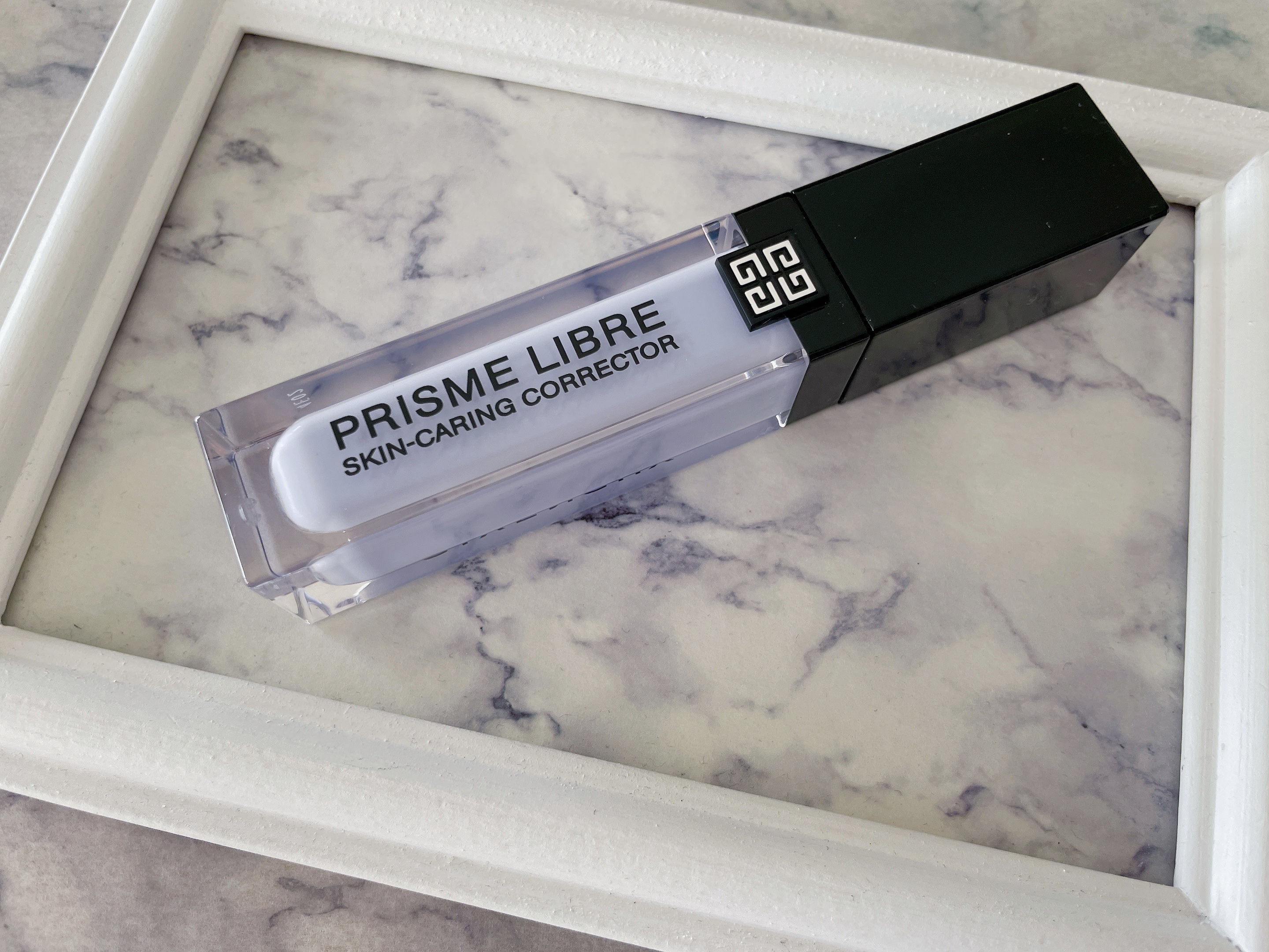 プリズム・リーブル・スキンケアリング・コレクター/GIVENCHY/化粧下地を使ったクチコミ（3枚目）