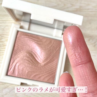 HOLIKA HOLIKA クリスタルクラッシュハイライターのクチコミ「＼＼普通のハイライトに飽きちゃった？／／

❄️ ホリカホリカ／
クリスタルクラッシュハイライ.....」（3枚目）