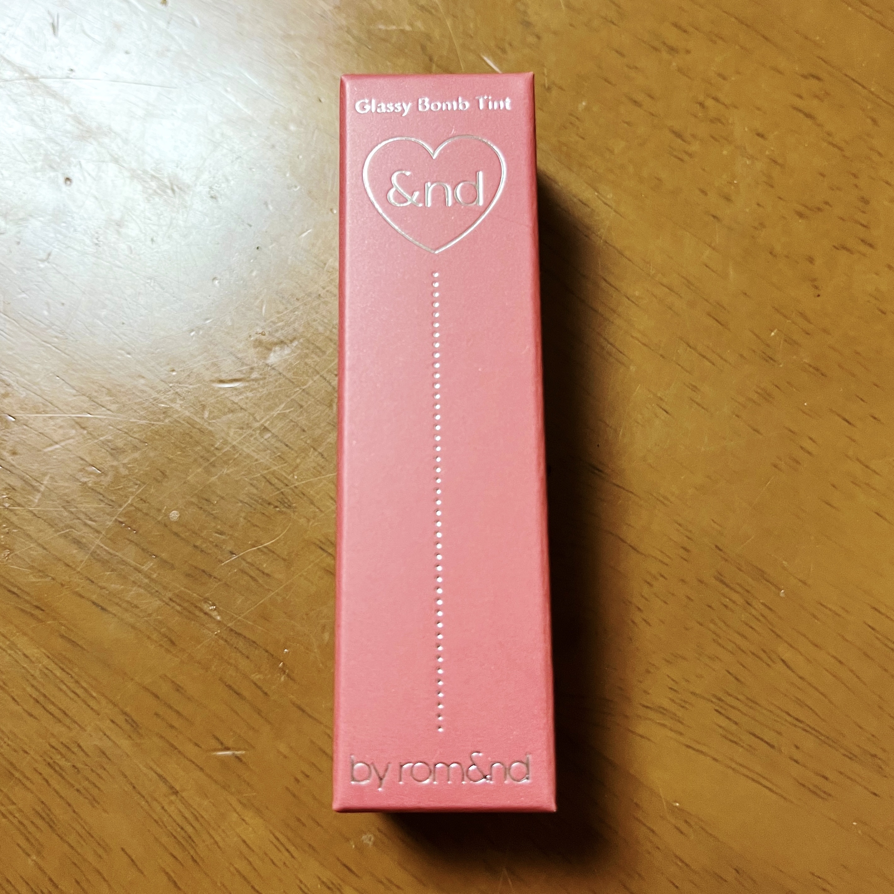 アンドバイロムアンド　グラッシーボムティント/&nd by rom&nd/リップティントを使ったクチコミ（1枚目）