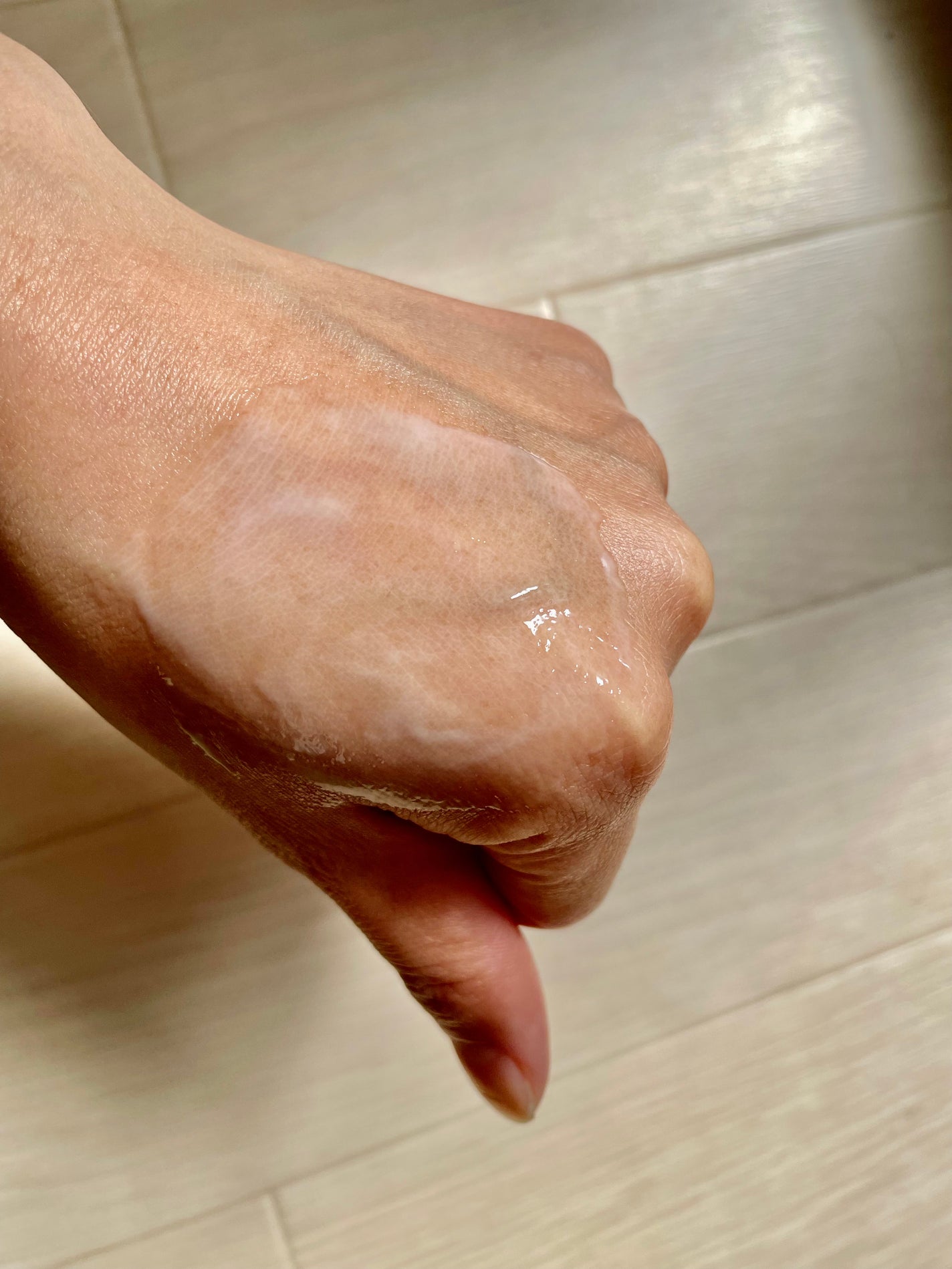 みー on LIPS 「「このレビューはラディアンスコラーゲンプレミアムクリームマスク..」(3枚目)