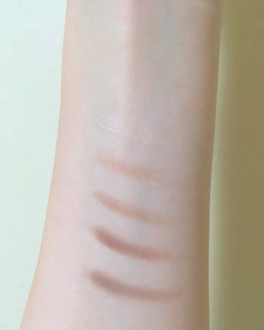 はむすたー on LIPS 「CANMAKEパーフェクトマルチアイズ01ラメなしのアイシャド..」(3枚目)