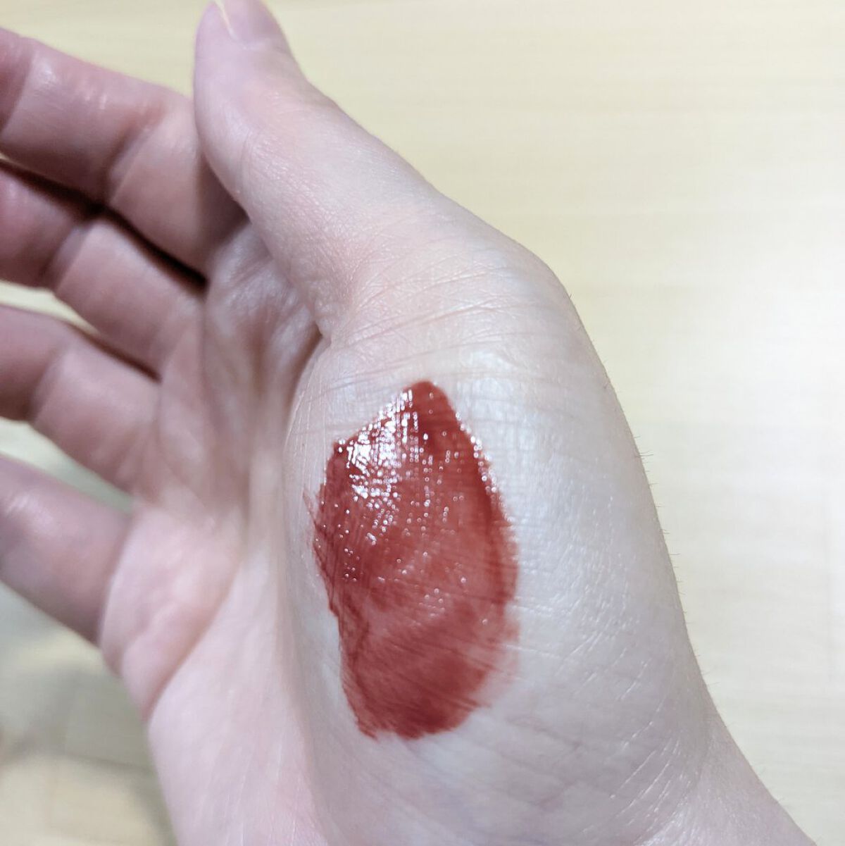 ウォータリーティントリップ マット/CEZANNE/リップティントを使ったクチコミ（3枚目）