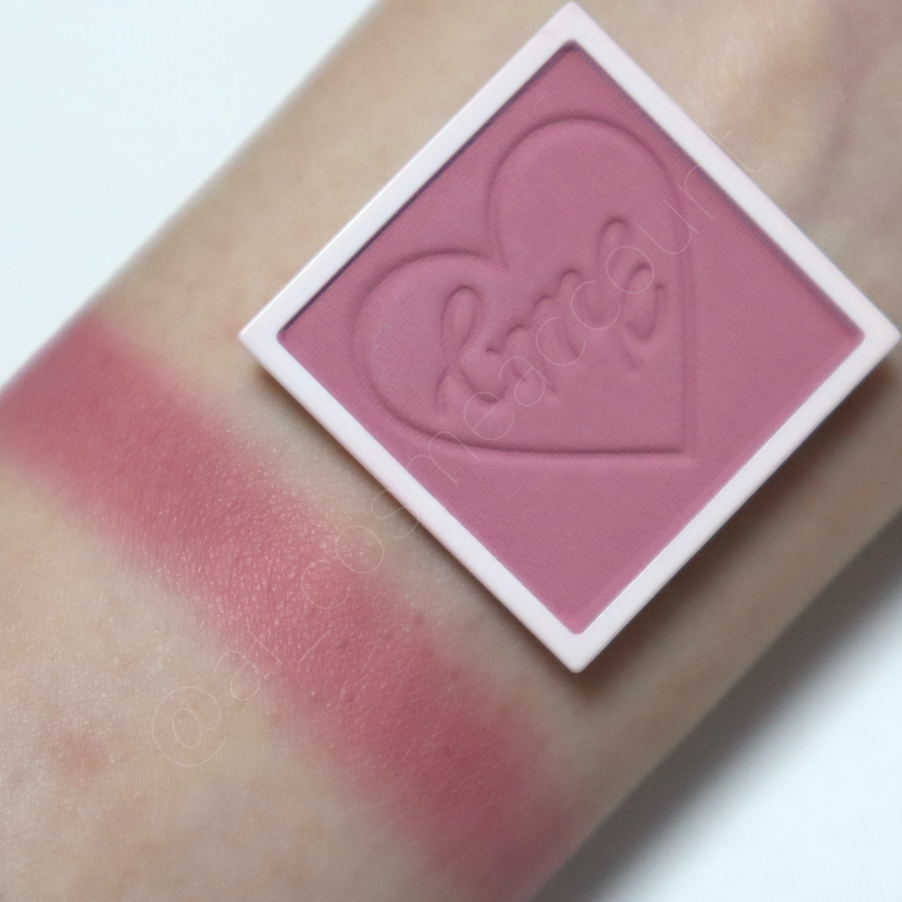 マイトーンクチュール MT03 ベリー/キャンメイク/メイクアップキットを使ったクチコミ（3枚目）