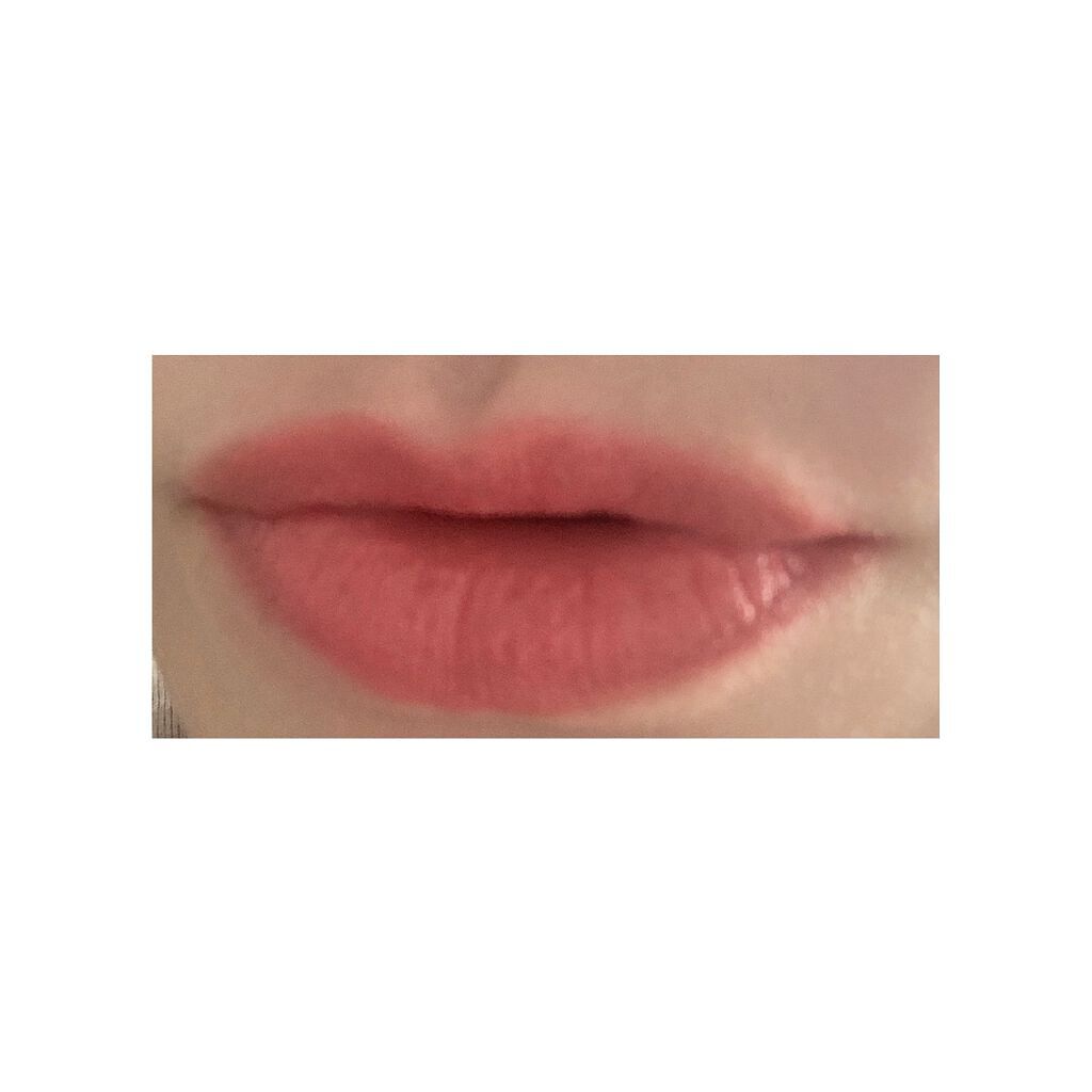 ふじおか まい on LIPS 「色味がすごく可愛い❣️ピンクなんだけど、ほのかにオレンジがかっ..」(2枚目)