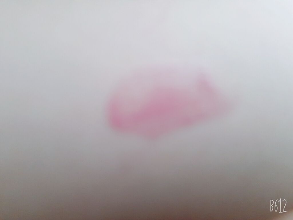 モイストピュアカラーリップ/ニベア/リップクリームを使ったクチコミ(2枚目)