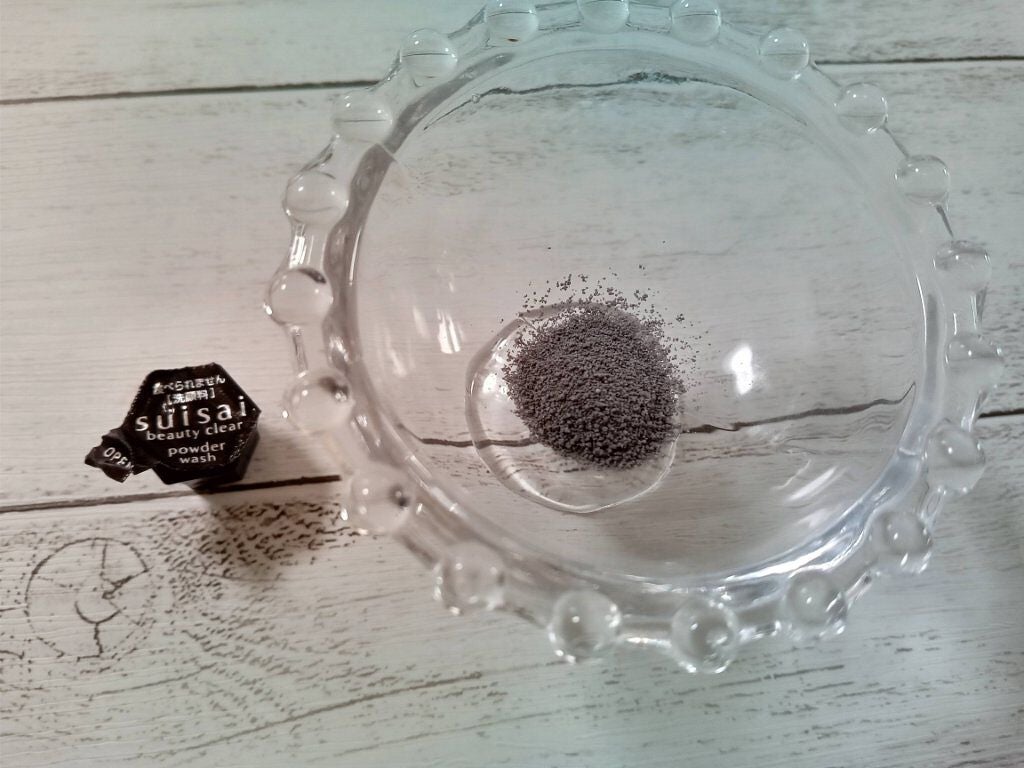 スイサイ ビューティクリア ブラック パウダーウォッシュ/suisai/洗顔パウダーを使ったクチコミ(2枚目)