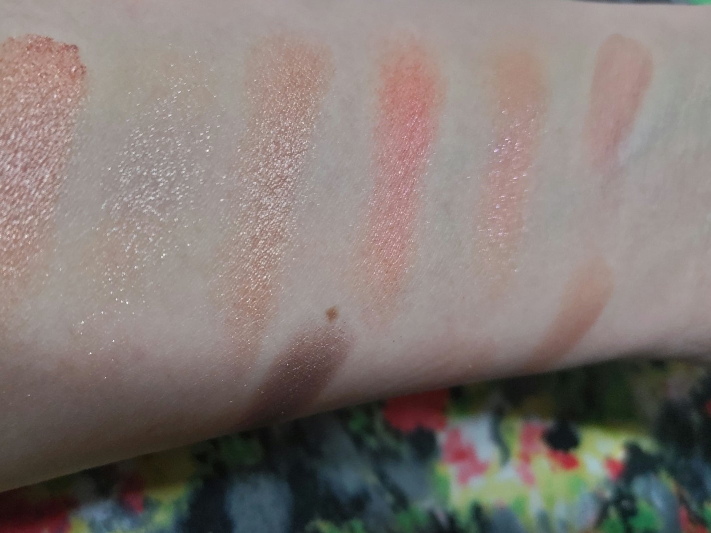 UR GLAM BLOOMING EYE COLOR PALETTE/U R GLAM/アイシャドウパレットを使ったクチコミ(4枚目)