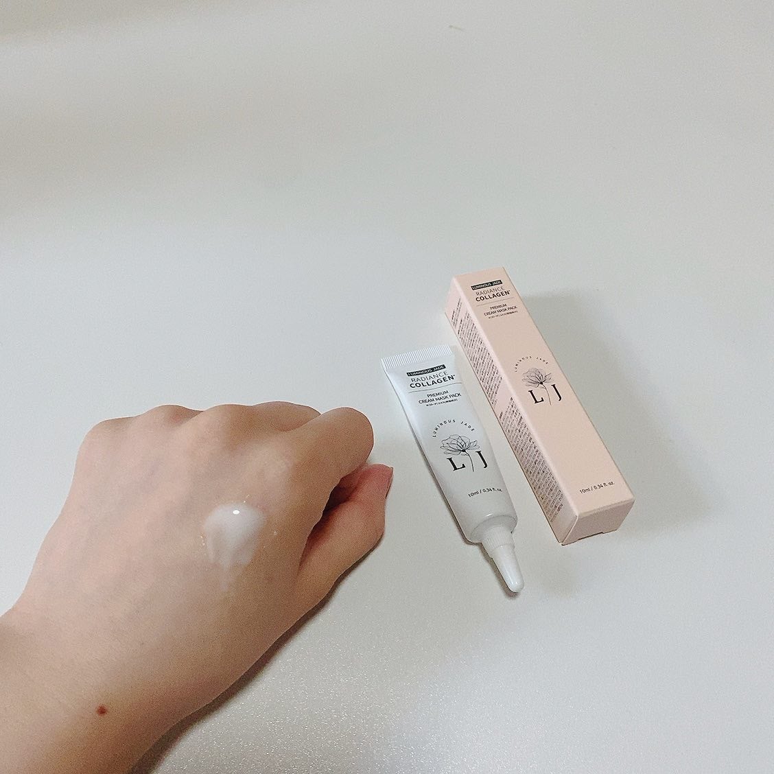 momu on LIPS 「こにらはKUMINOUSJADEラディアンスコラーゲンプレミア..」(3枚目)