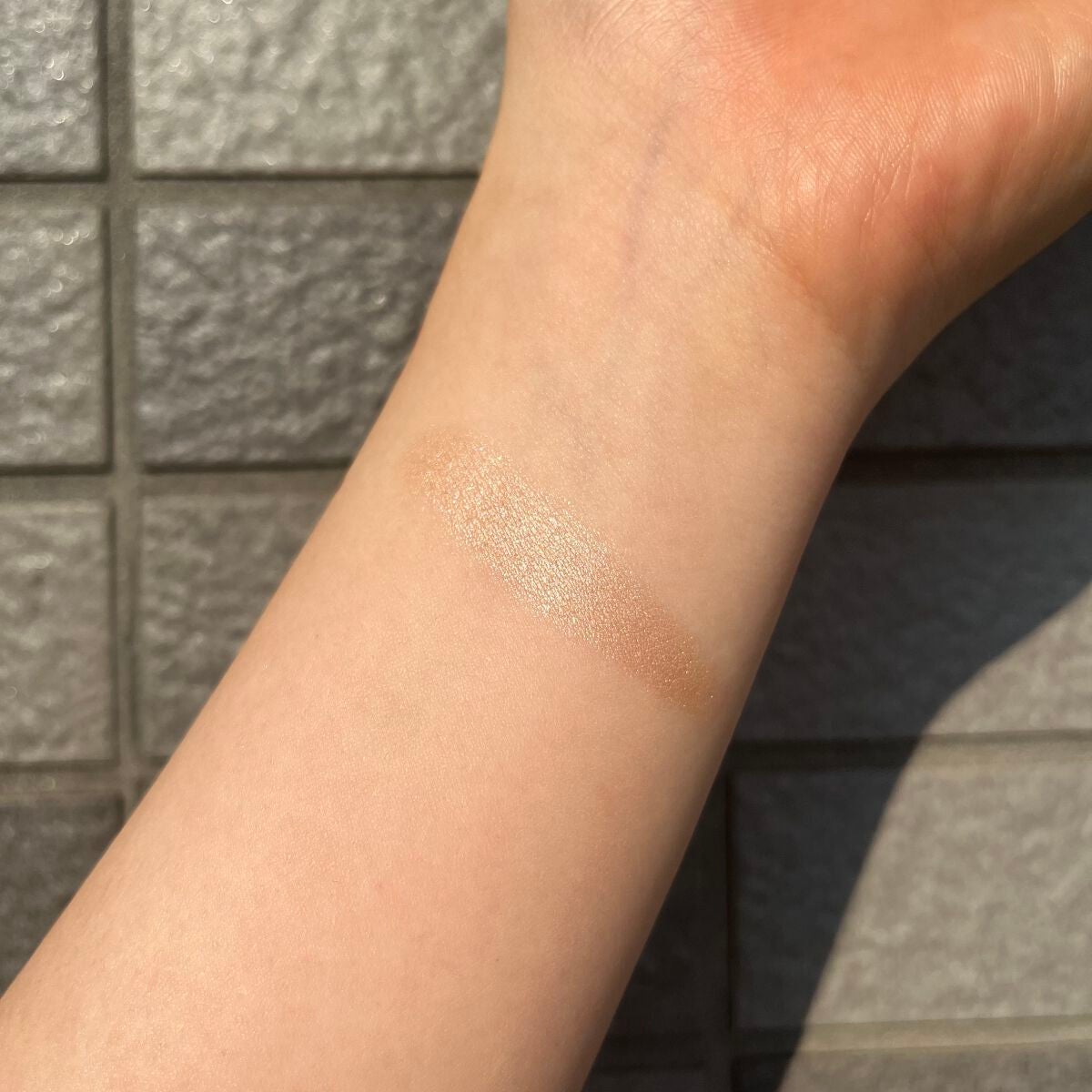 &be ルミナイジングパウダー/&be/パウダーハイライトを使ったクチコミ(4枚目)