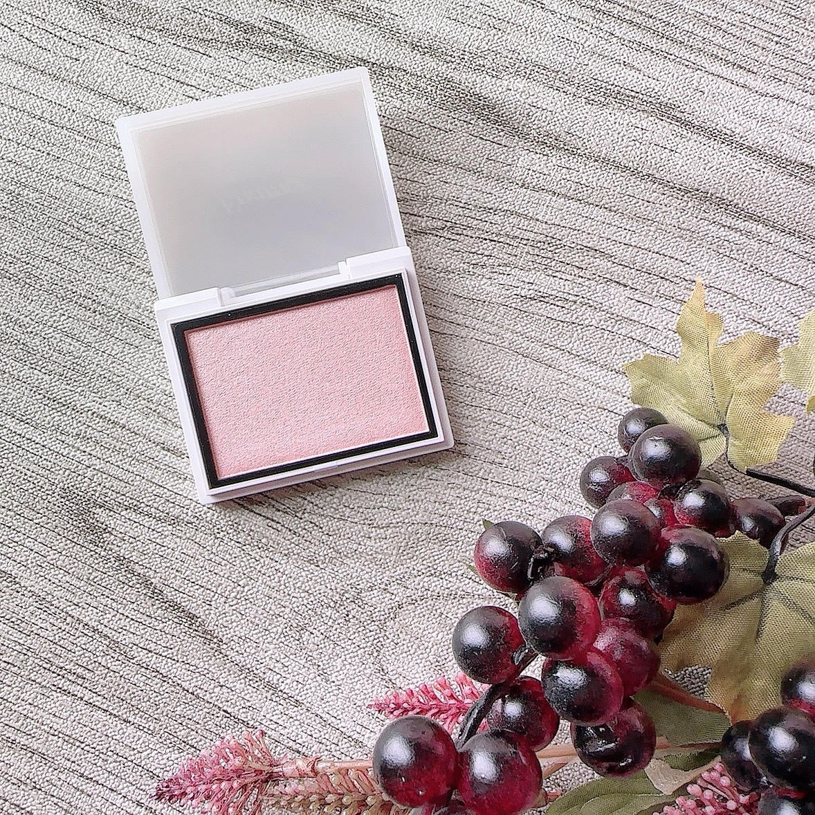 Enamor ジュエリーグロウハイライター/Enamor/パウダーハイライトを使ったクチコミ（1枚目）