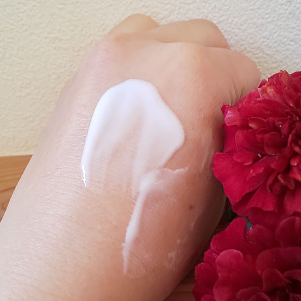 クリアウェルネス スムージング ミルク/雪肌精/乳液を使ったクチコミ(3枚目)