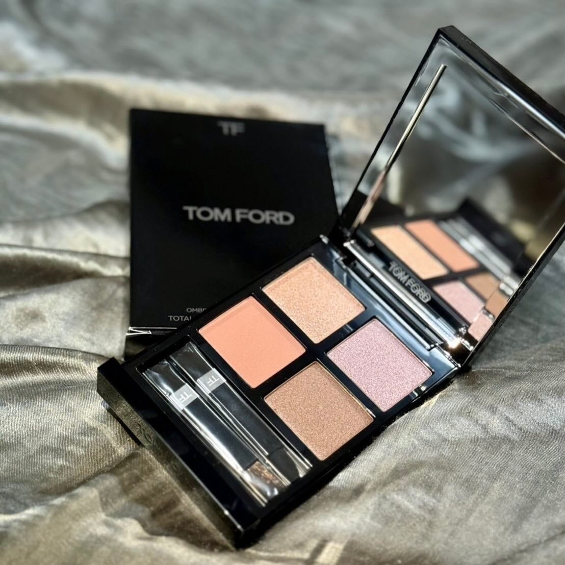 アイ カラー クォード/TOM FORD BEAUTY/アイシャドウパレットを使ったクチコミ(2枚目)