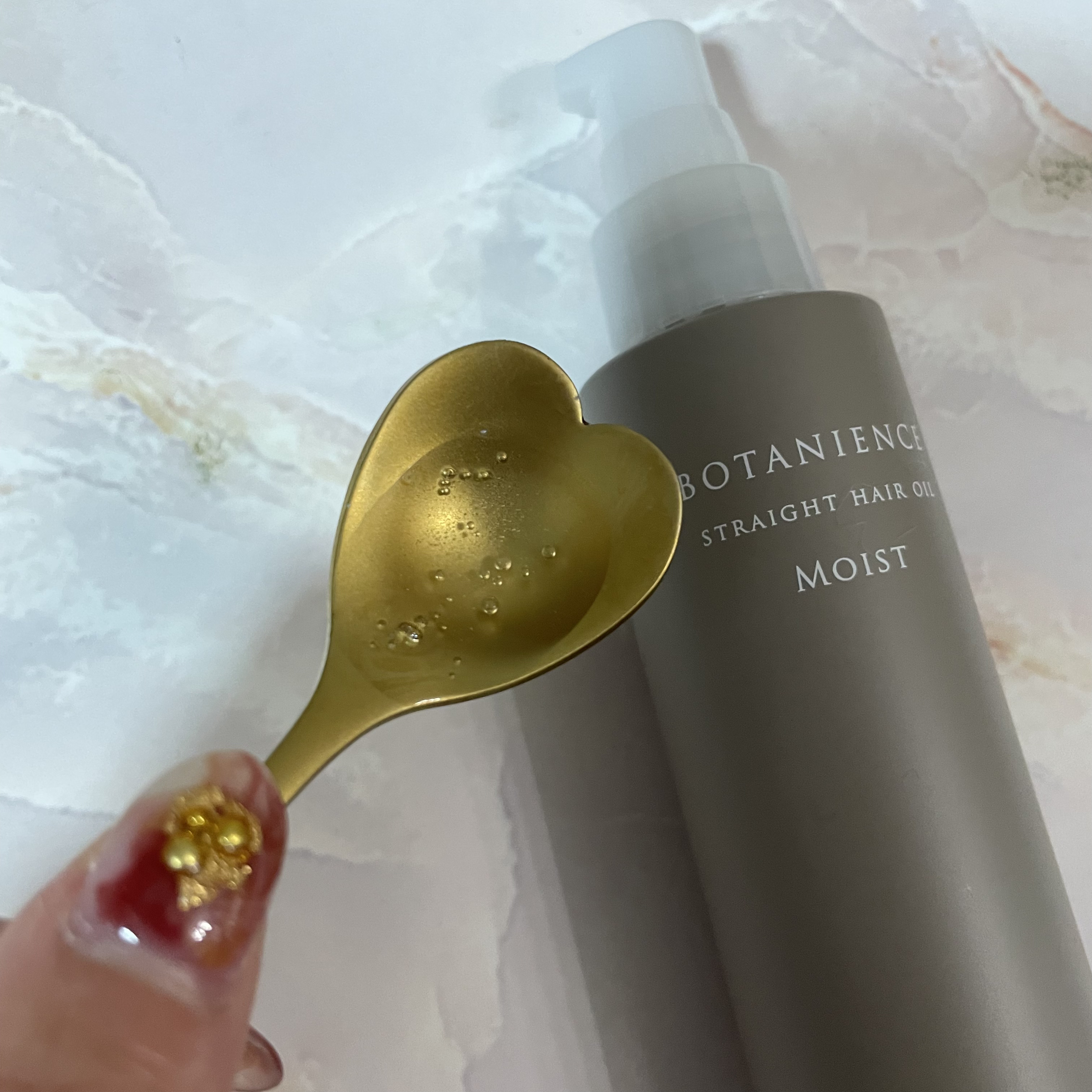 ボタニエンス ストレートヘアオイル モイスト/サンコール/ヘアオイルを使ったクチコミ（2枚目）