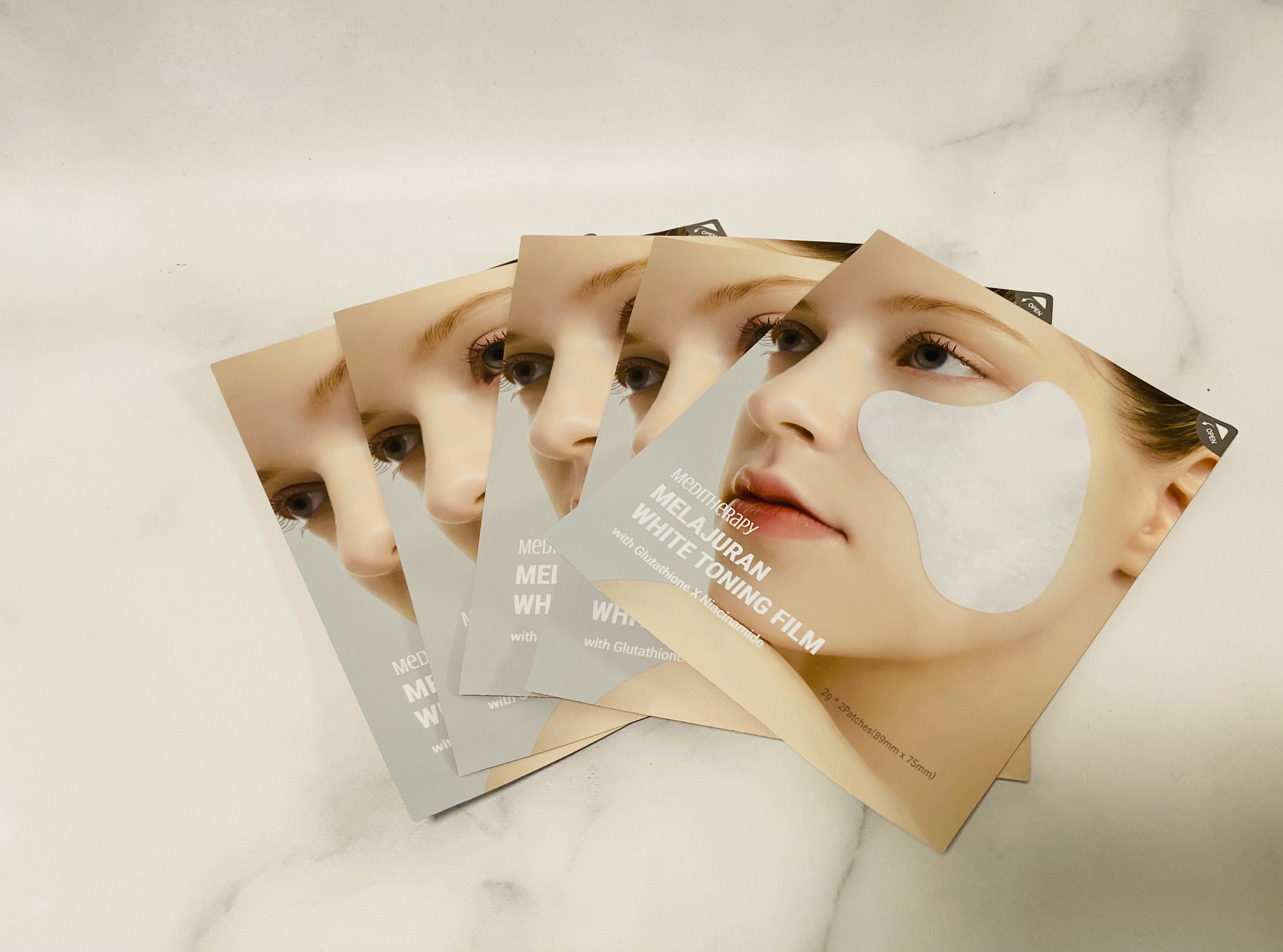 メラジュランホワイトトーニングフィルム/MEDITHERAPY/シートマスク・パックを使ったクチコミ（2枚目）