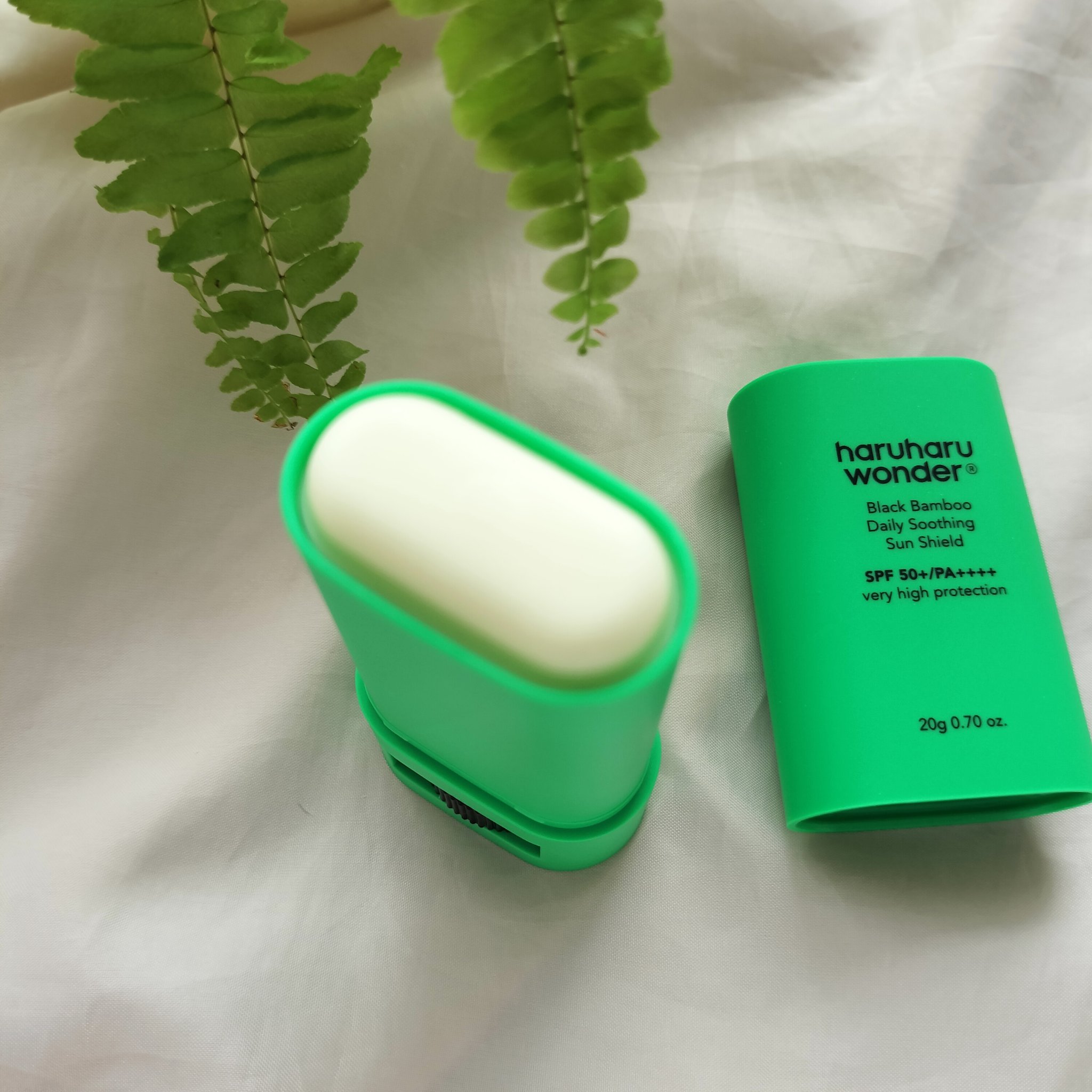 ブラックバンブーデイリー スージングサンシールド 20g SPF 50+/PA++++/haruharu wonder/日焼け止めスティックを使ったクチコミ（1枚目）